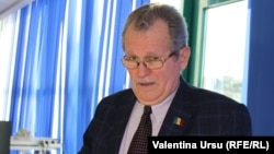 Prof. univ. Alexandru Arseni în studioul Europei Libere de la Chișinău. 19 februarie 2021