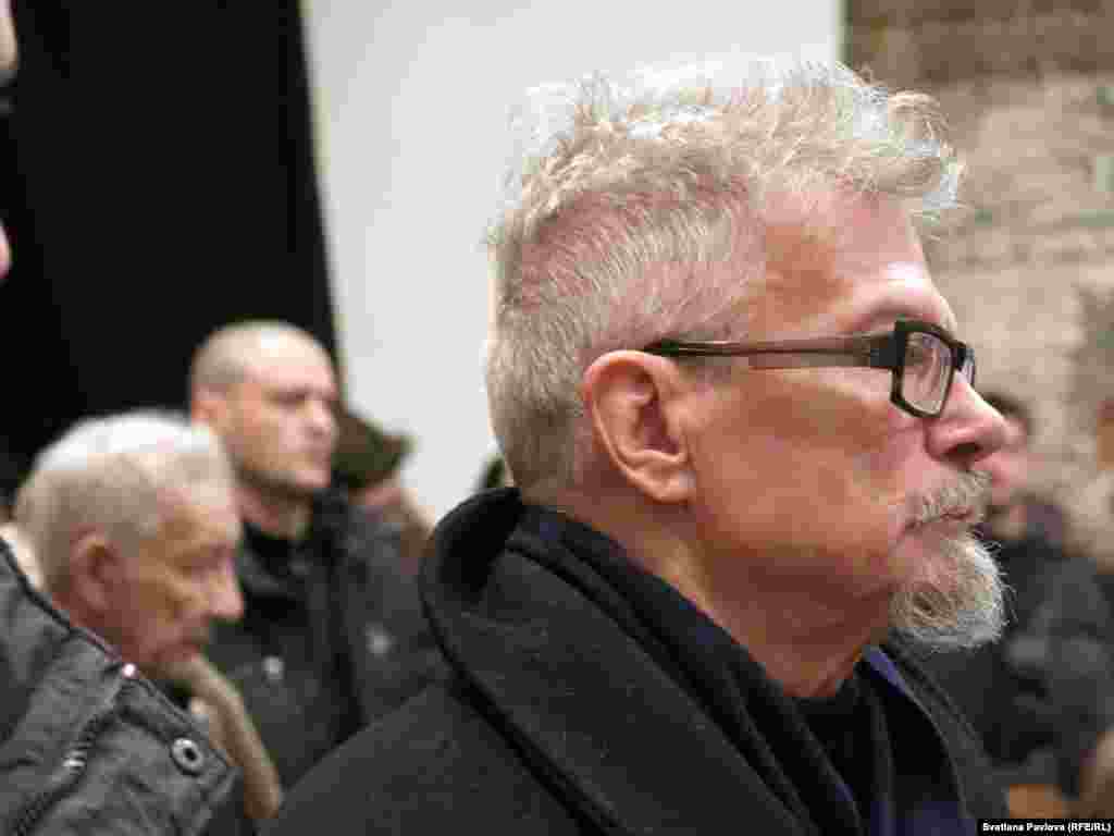 Через некоторое время между лимоновцами и Удальцовым завязалась потасовка