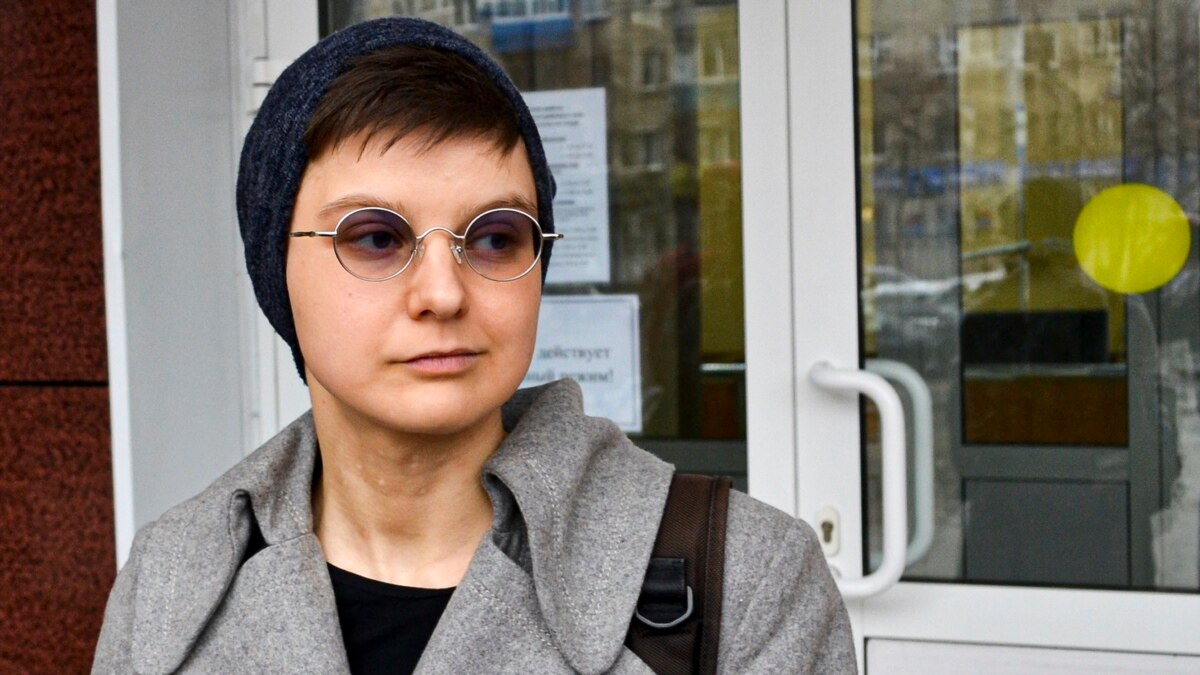 Russian LGBT Activist On Trial For 'Pornography' Launches Hunger Strike