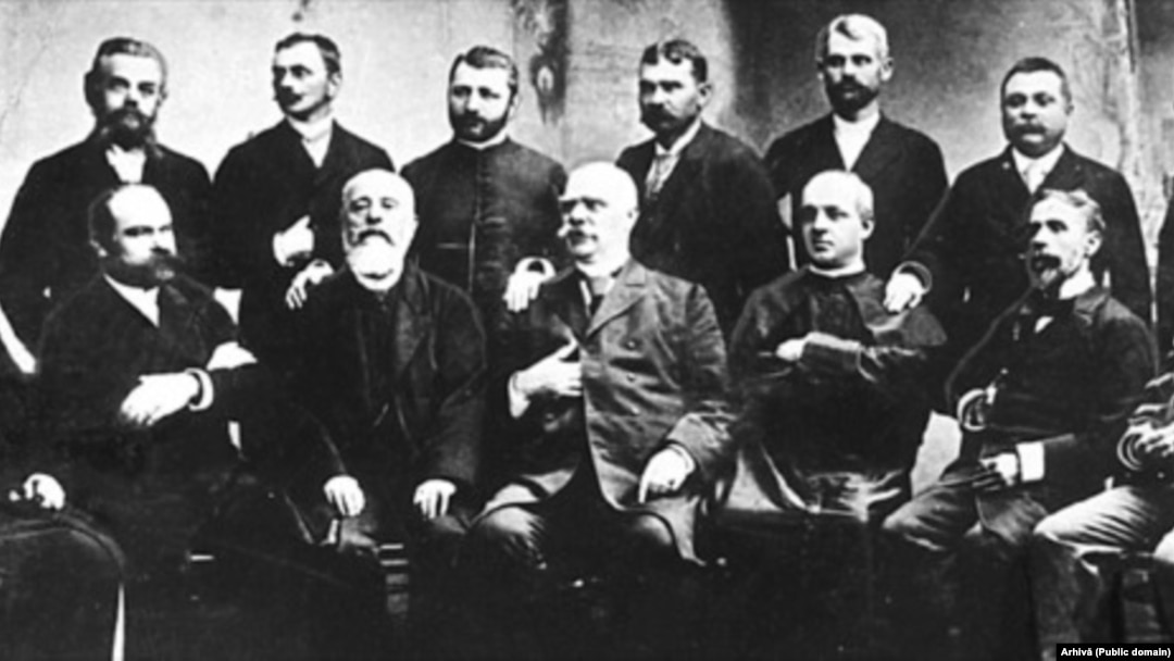 Liderii Partidului Național Român din Transilvania au înaintat, în 1892, Memorandumul către împăratul de la Viena, Franz Iosif I. Aceștia au descris discriminarea sistematică la care erau supuși românii sub administrația maghiară. 