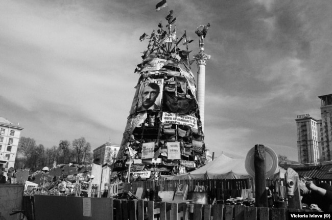 Киев. Евромайдан. 3 апреля 2014 года.