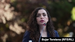 Vjosa Osmani nakon sastanka sa liderima političkih stranaka