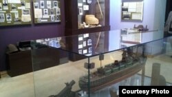 Абхазский государственный музей открылся после двухлетнего ремонта в сентябре 2013 года, с этого момента его экспозиция расширяется и пополняется экспонатами. Новый зал знакомит посетителей музея с тем вкладом, который внесла Абхазия в победу над фашизмом