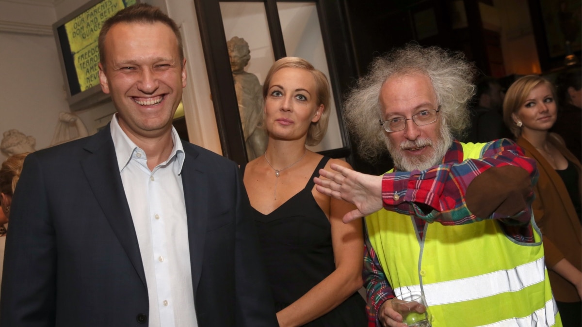 As Ukraine War Rages, Russia's AntiPutin Forces Fractured By