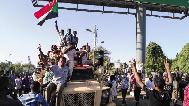 Суданда каршылык акциялары күч алды