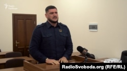 Олексій Савченко плутано відповідав на запитання комісії