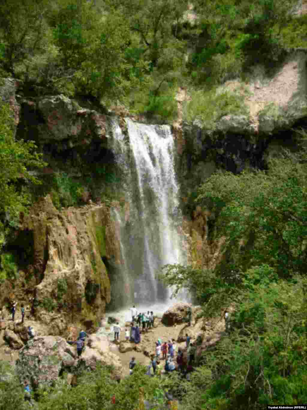 Водопад Арсланбоб