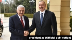 Binali Yildirim Azərbaycan prezidenti İlham Əliyevlə, 14 mart, 2018-ci il
