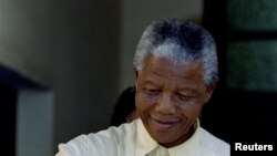 Ish-presidenti i Afrikës së Jugut, Nelson Mandela.