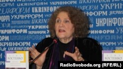 Ліна Костенко на презентації нової книги