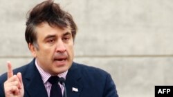 Moscow has made clear it wants Georgian President Mikheil Saakashvili replaced. But would a war achieve that objective?