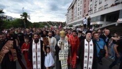 Mitropolit Amfilohije na protestu u Podgorici 21. juna