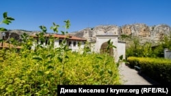 Під яскравим сонцем Бахчисарая: Зинджирли-медресе та усипальниця кримських ханів (фотогалерея)