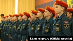 Урочисте посвячення учнів п'ятого класу Сімферопольської академічної гімназії в кадети, жовтень 2017 року