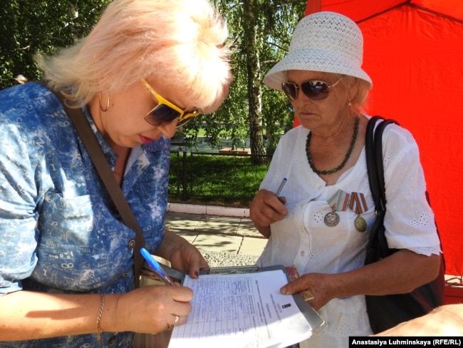 Сбор подписей против пенсионной реформы в Саратове