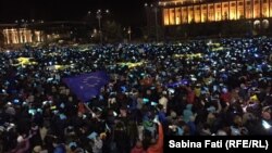 Pamje nga protesta në Bukuresht të Rumanisë 