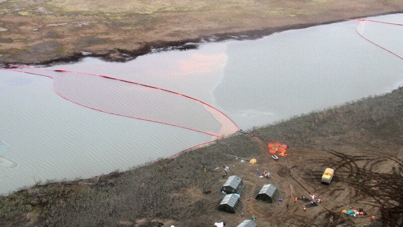 Россия: «Норникель» продолжает сливать отходы в озеро Пясино под Норильском