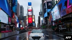 Times Square pustiu ca urmare a pandemiei de coronavirus, 28 martie 2020. 