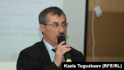 Евгений Жовтис, директор Казахстанского бюро по правам человека.