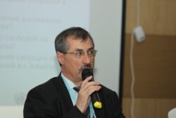 Kazahstanski borac za ljudska prava Jevgenij Žovtis