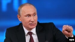 Владимир Путин дает ежегодную пресс-конференцию