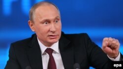 Владимир Путин дает ежегодную пресс-конференцию