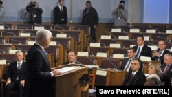 Novi premijer Duško Marković u ekspozeu pred polupraznom salom Skupštine Crne Gore