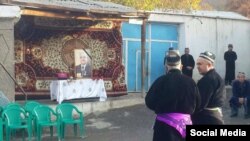 Маросими дафни Мирзобек Мирзобадалов