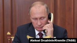 Путин Владимира телефонехула дийцаре дина Захарченко Алесандрца а, Плотницкий Игорца а йийсархой хийцарца доьзна хаттар. Лахь.15.2017