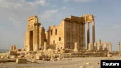 Загальний вигляд на античний храм у Пальмірі, Сирія, 2010 рік 
