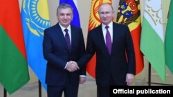 Sh.Mirziyoev va V.Putin, Sankt-Peterburg, 2018, 6 dekabr.