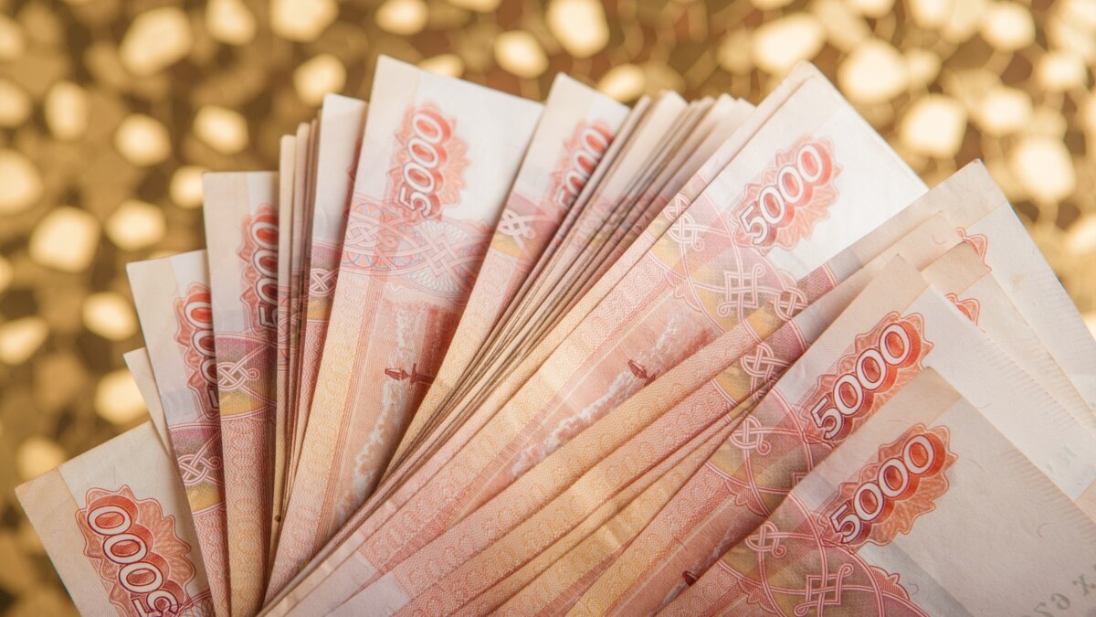 Как прожить на 1,3 миллиона рублей в месяц?
