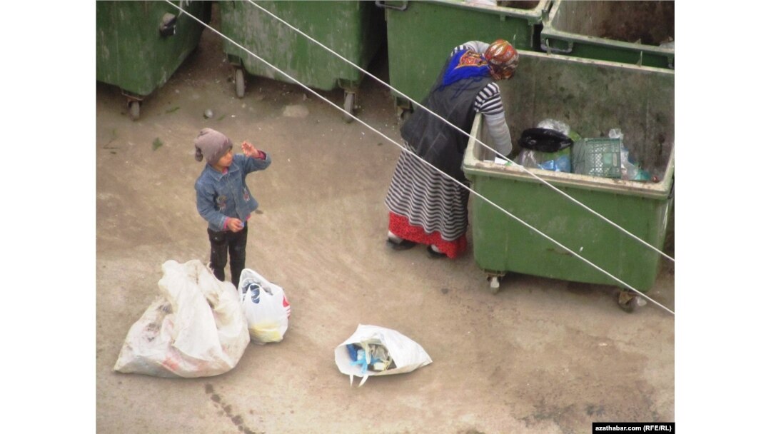 Police have been deployed to round up beggars, the homeless, and those coming from villages to scavenge for discarded food or look for odd jobs. (file photo)