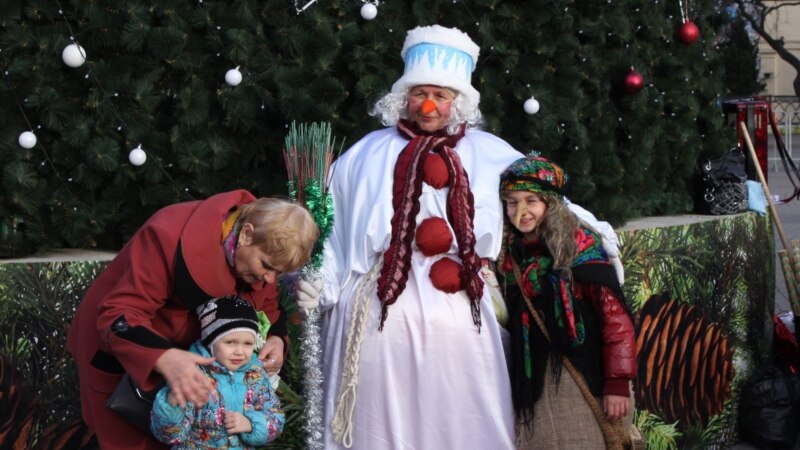 Львята, Снеговики и Дед Мороз на мосту: чем будут развлекать крымчан на Новый год