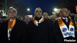 Armenia -- Opposition leaders Vartan Oskanian (L), Raffi Hovannisian (C) and Seyran Ohanian (R) lead a pre-election march in Yerevan, 28Mar2017