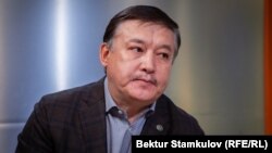 Kyrgyz politician Akhmatbek Keldibekov (file photo)