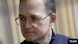 Сергей Кривов в Никулинском суде Москвы, 23 декабря 2013 года 