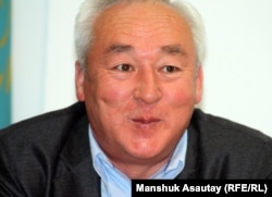 Сейтказы Матаев, председатель правления Союза журналистов Казахстана. Алматы, 2 мая 2012 года.