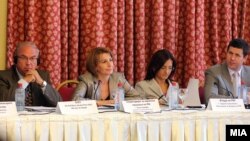 Тркалезна маса на тема Предизвиците и перспективите на македонскиот медиумски сектор. 