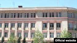 Təhsil Nazirliyinin rəsmisi isə deyilənlərlə razılaşmır