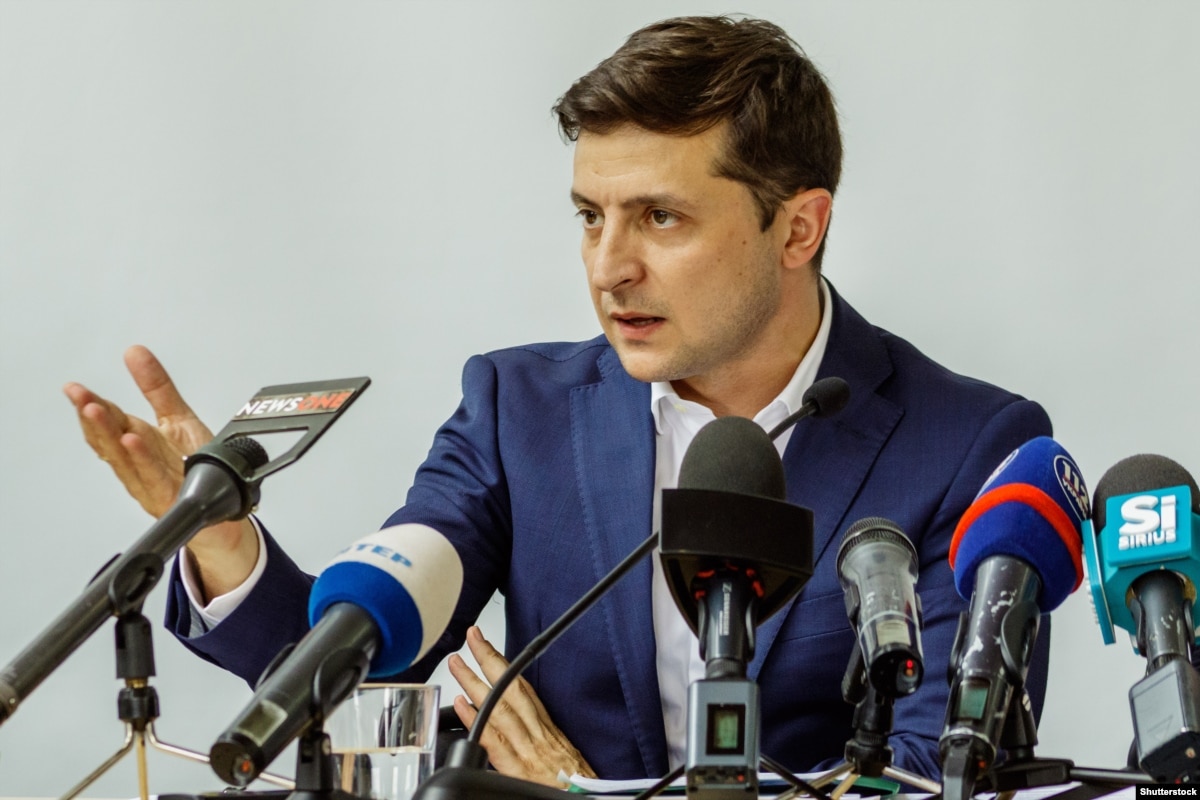 oi5.ru: Американский адвокат, который нанял лоббистов для улучшения имиджа Зеленского, сказал, что делал это «по собственной воле» Американский адвокат, который нанял лоббистов для улучшения имиджа Зеленского, сказал, что делал это «по собственной воле»