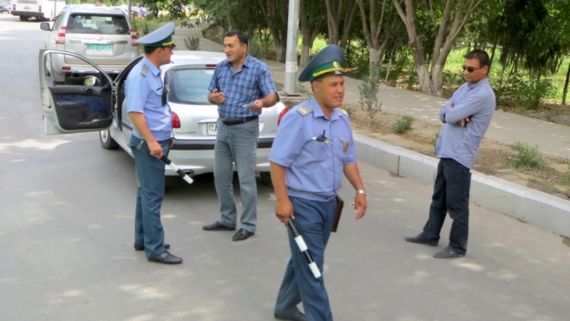 Marynyň ýol polisiýasy sürüjilere jerime ýazmak çärelerini ýene güýçlendirdi