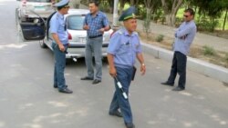 Türkmenistanyň paýtagtynda polisiýanyň onlarça "gözegçilik nokady" gurlar