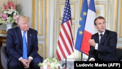 آرشیف، دونالد ترمپ رئیس جمهوری امریکا (چپ) حین ملاقات با امانوئل مکرون رئیس جمهور فرانسه.