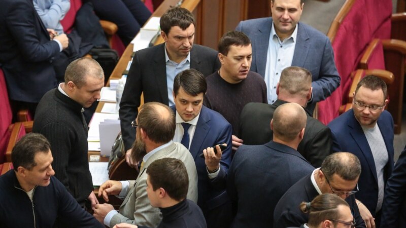 Рада розглядає законопроєкт про ринок землі (трансляція)