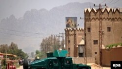 نیویارک تایمز: پس از رویداد مرگبار قندهار و آماده نبودن مردم این ولایت از لحاظ روانی، انتخابات به تأخیر افتاده است.