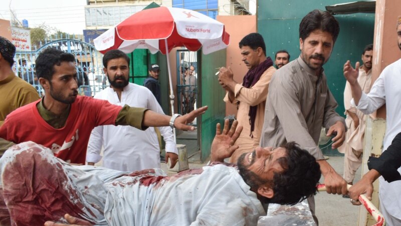 Пәкістанда екі жарылыстан 130-дан астам адам өлген