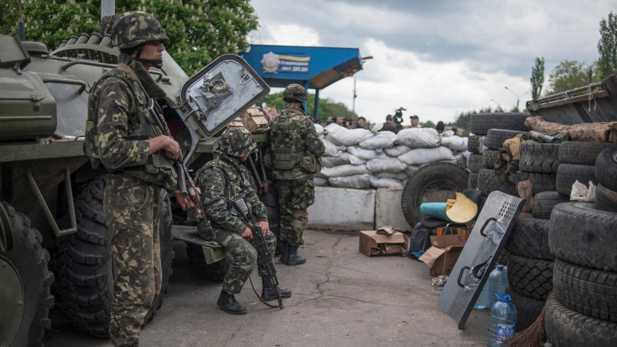 Под славянском. Славянск 2014. Військові операції по визволенню України з.