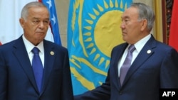 Қазақстан президенті Нұрсұлтан Назарбаев пен Өзбекстан президенті Ислам Каримов.