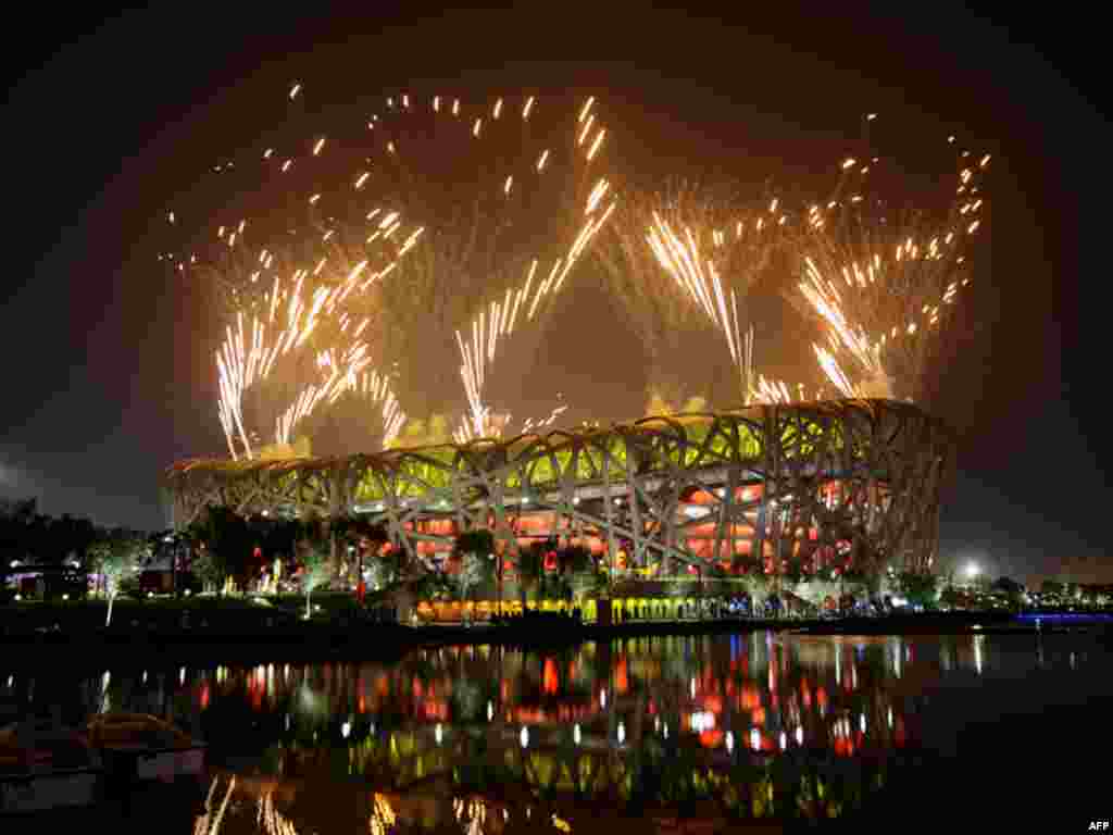 اوت: آتش‌بازی در مراسم اختتامیه بازی‌های المپیک پکن در چین